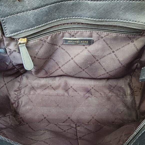 Michael Kors Jet Set Saffiano Leather Travel Large Chain Tote Bag - Picture 6 of 11